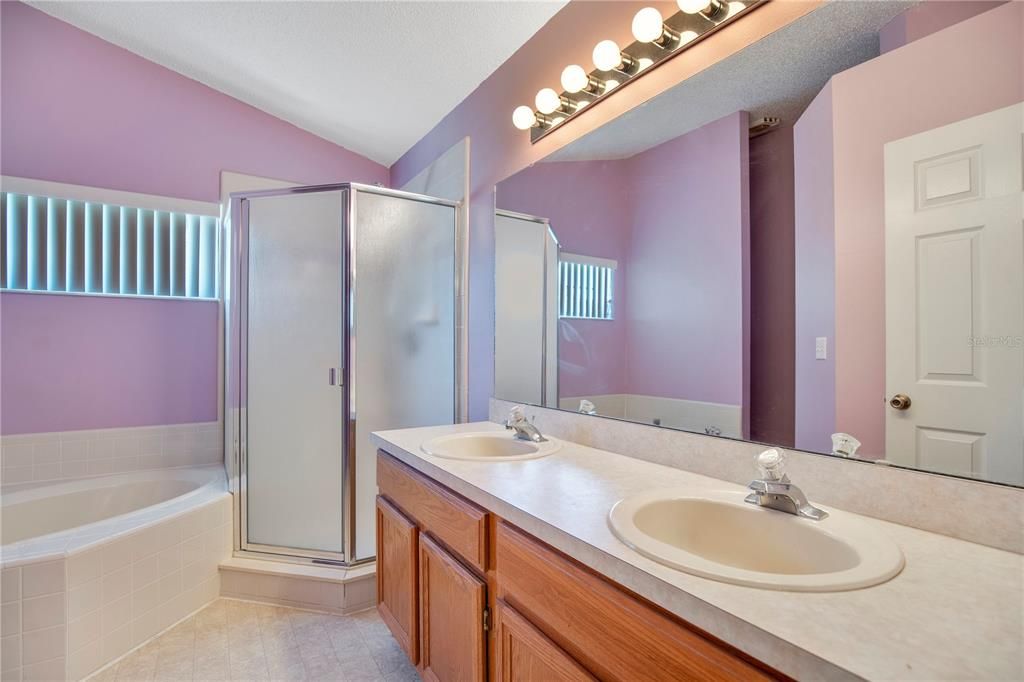 For Sale: $429,000 (4 beds, 2 baths, 2289 Square Feet)