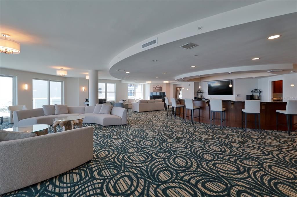 En Venta: $925,000 (2 camas, 2 baños, 2136 Pies cuadrados)