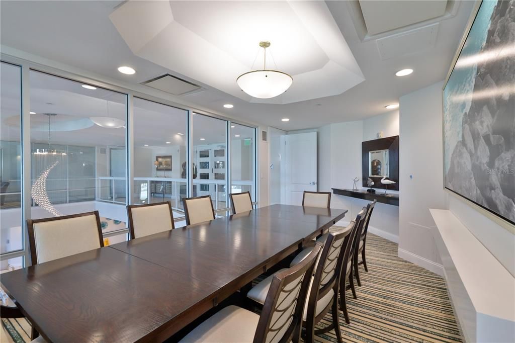 En Venta: $925,000 (2 camas, 2 baños, 2136 Pies cuadrados)