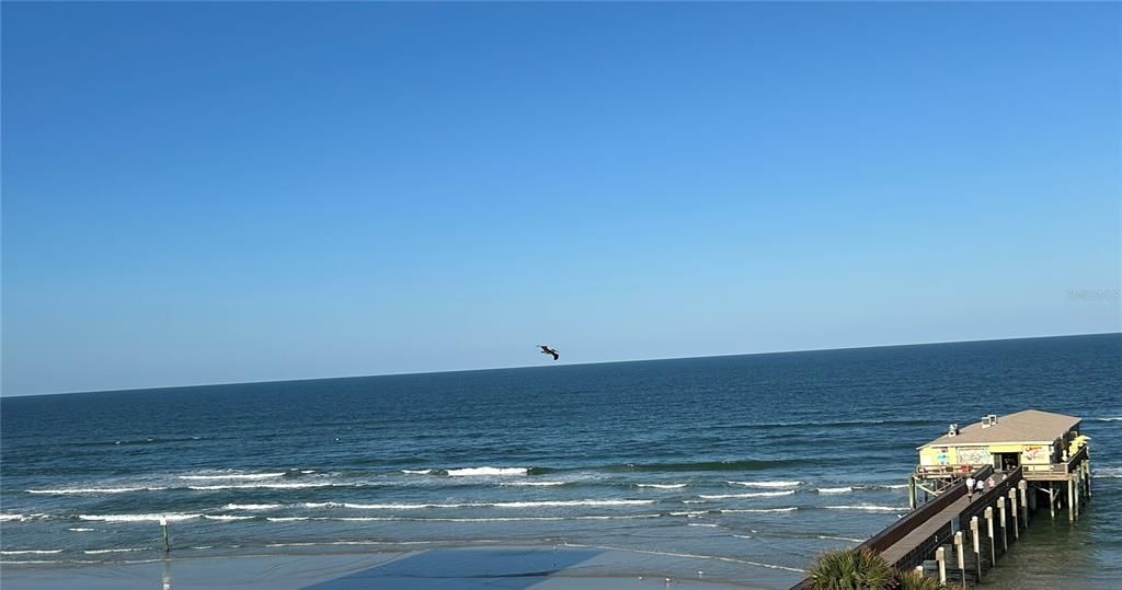 En Venta: $925,000 (2 camas, 2 baños, 2136 Pies cuadrados)