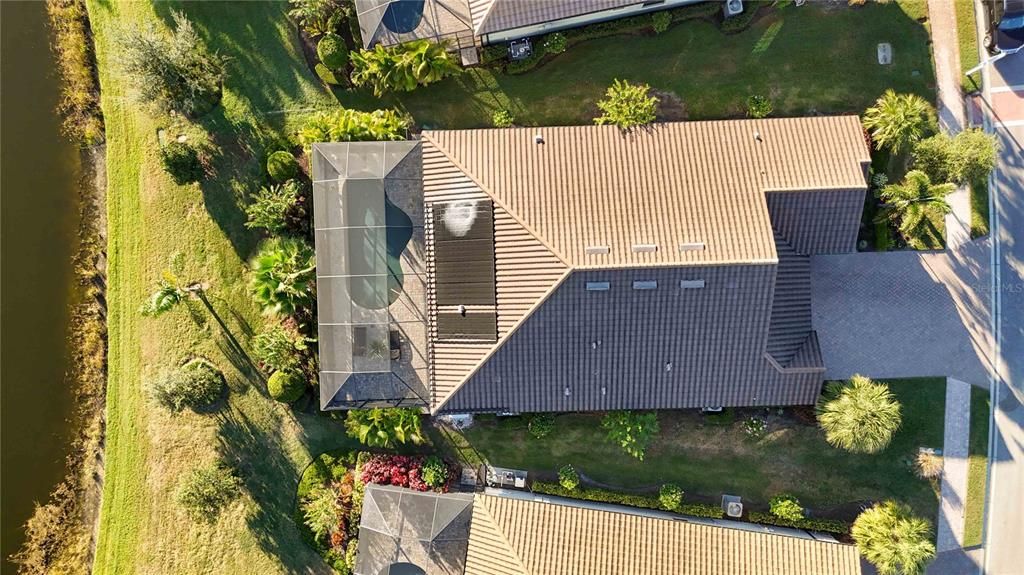 For Sale: $1,250,000 (4 beds, 3 baths, 2717 Square Feet)