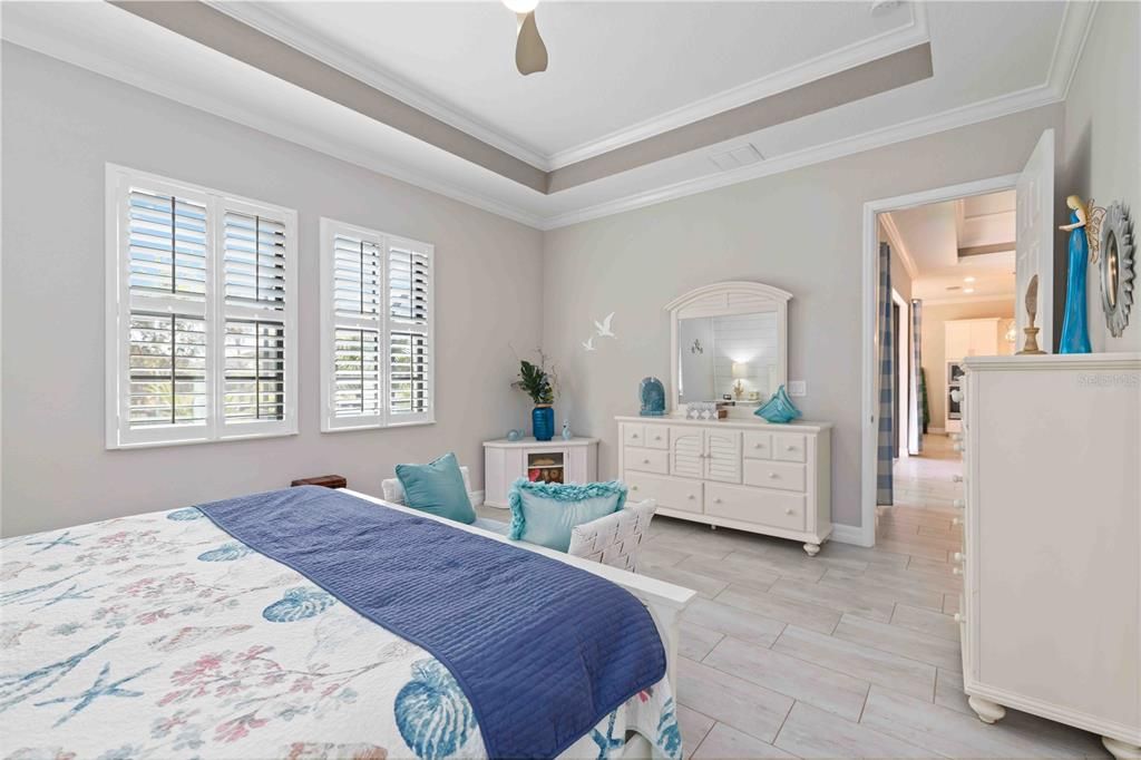 For Sale: $1,250,000 (4 beds, 3 baths, 2717 Square Feet)