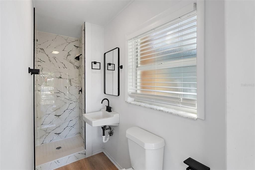 Active With Contract: $369,900 (3 beds, 2 baths, 1200 Square Feet)