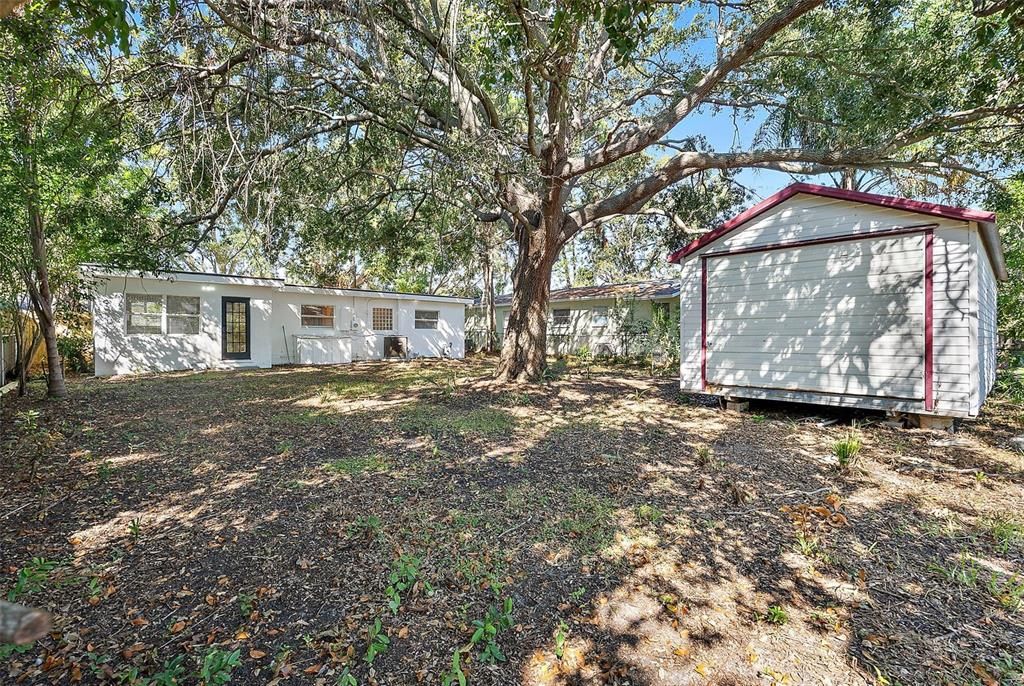 Active With Contract: $369,900 (3 beds, 2 baths, 1200 Square Feet)