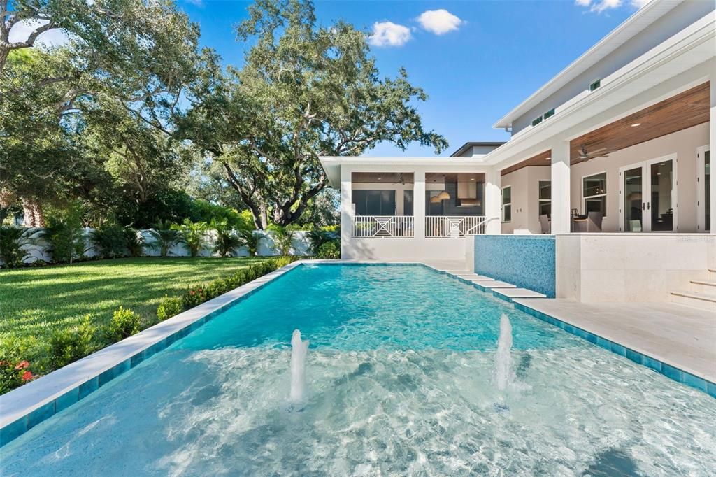 For Sale: $3,799,000 (5 beds, 5 baths, 5841 Square Feet)