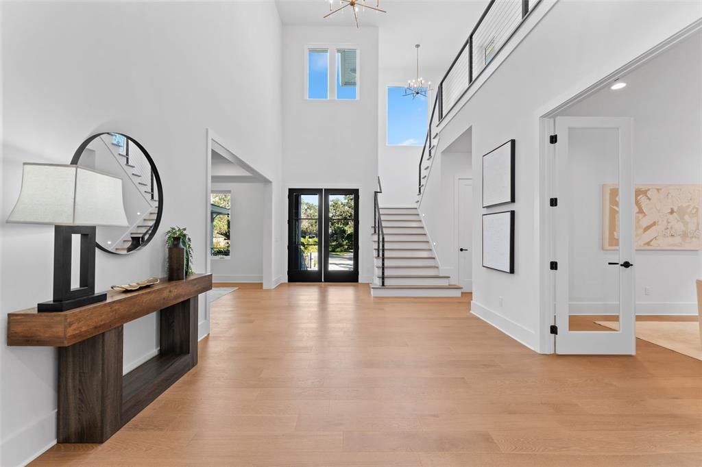 For Sale: $3,799,000 (5 beds, 5 baths, 5841 Square Feet)