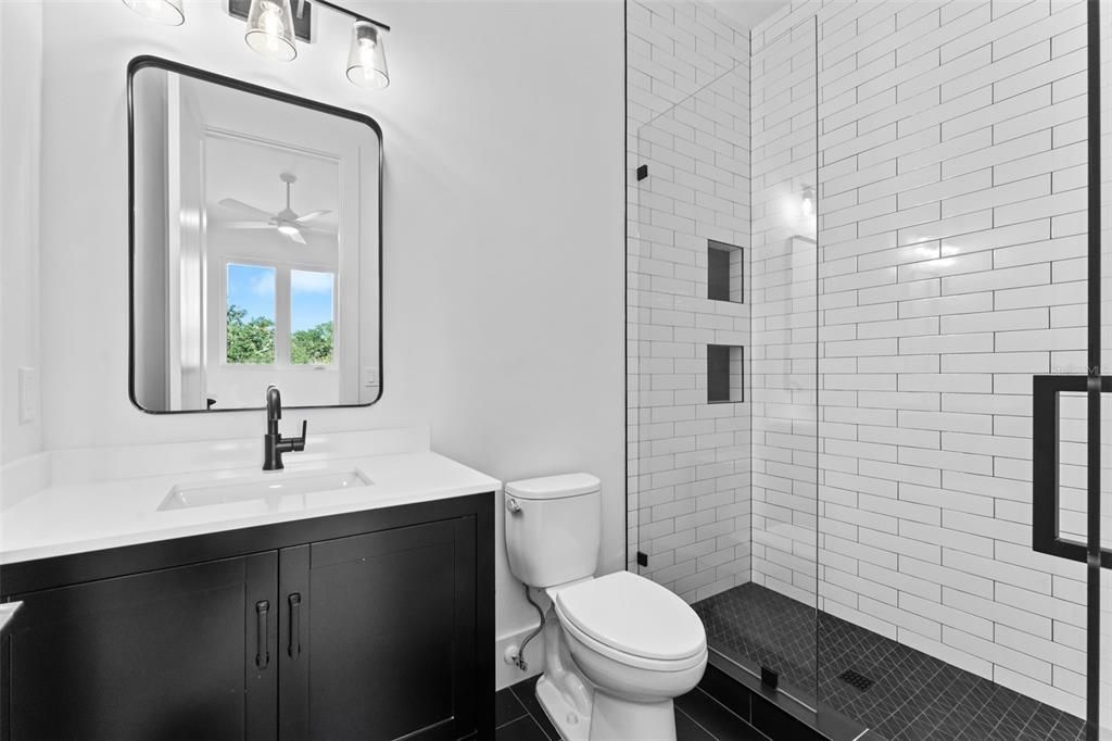 For Sale: $3,799,000 (5 beds, 5 baths, 5841 Square Feet)