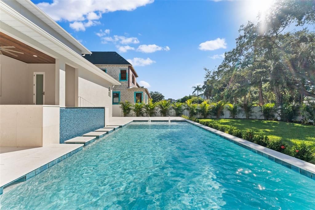 For Sale: $3,799,000 (5 beds, 5 baths, 5841 Square Feet)