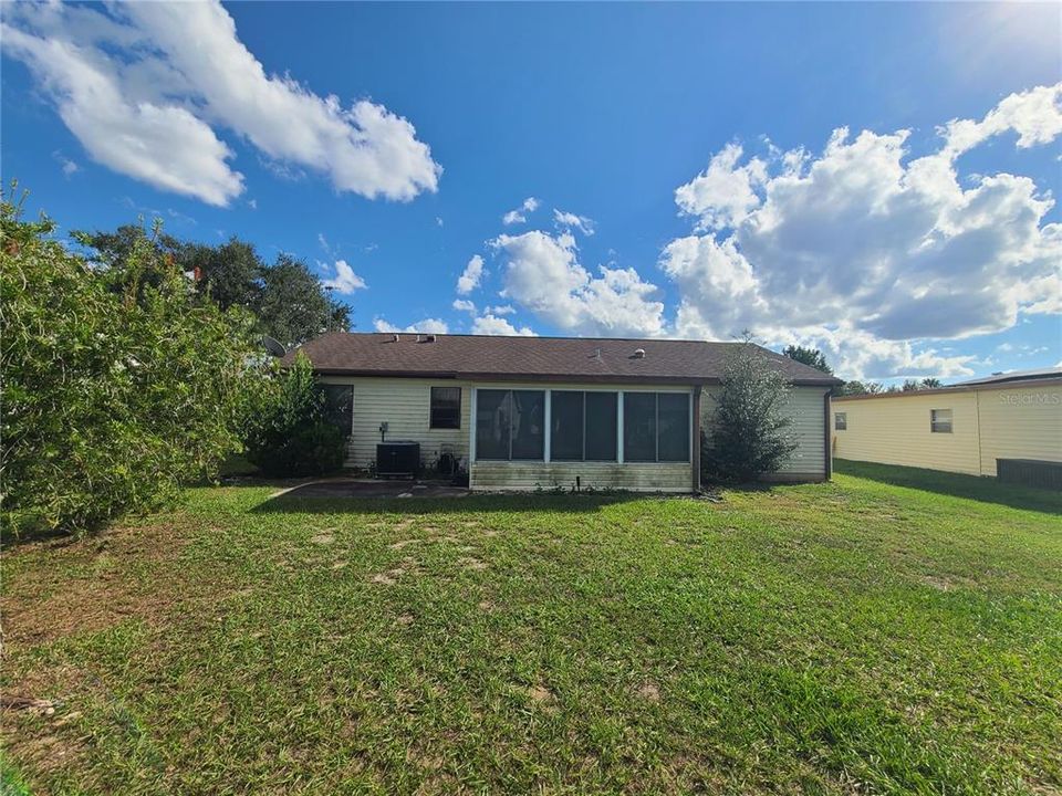 Activo con contrato: $159,900 (2 camas, 2 baños, 1014 Pies cuadrados)