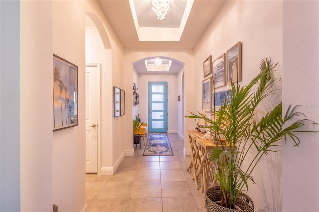 合同活跃: $499,000 (3 贝兹, 2 浴室, 2029 平方英尺)