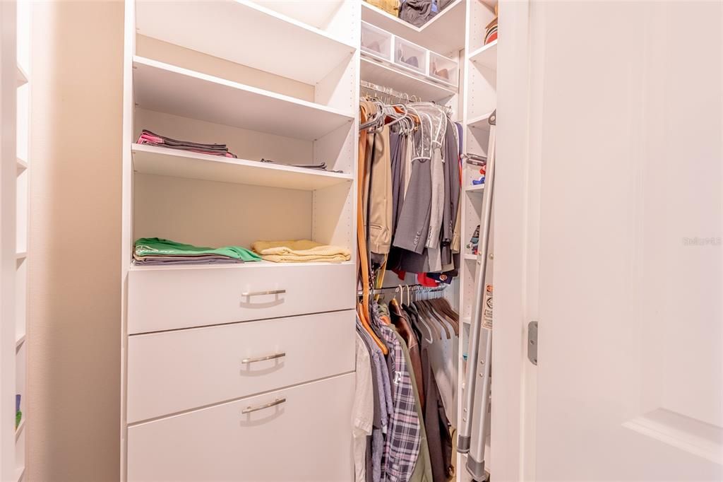 合同活跃: $499,000 (3 贝兹, 2 浴室, 2029 平方英尺)