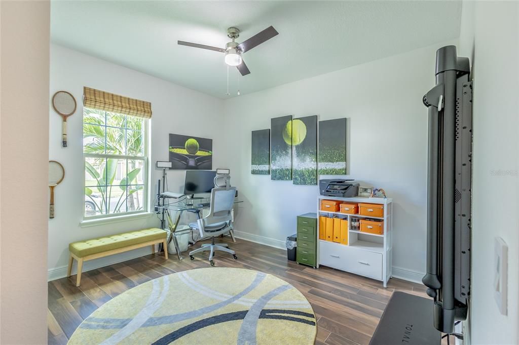 合同活跃: $499,000 (3 贝兹, 2 浴室, 2029 平方英尺)