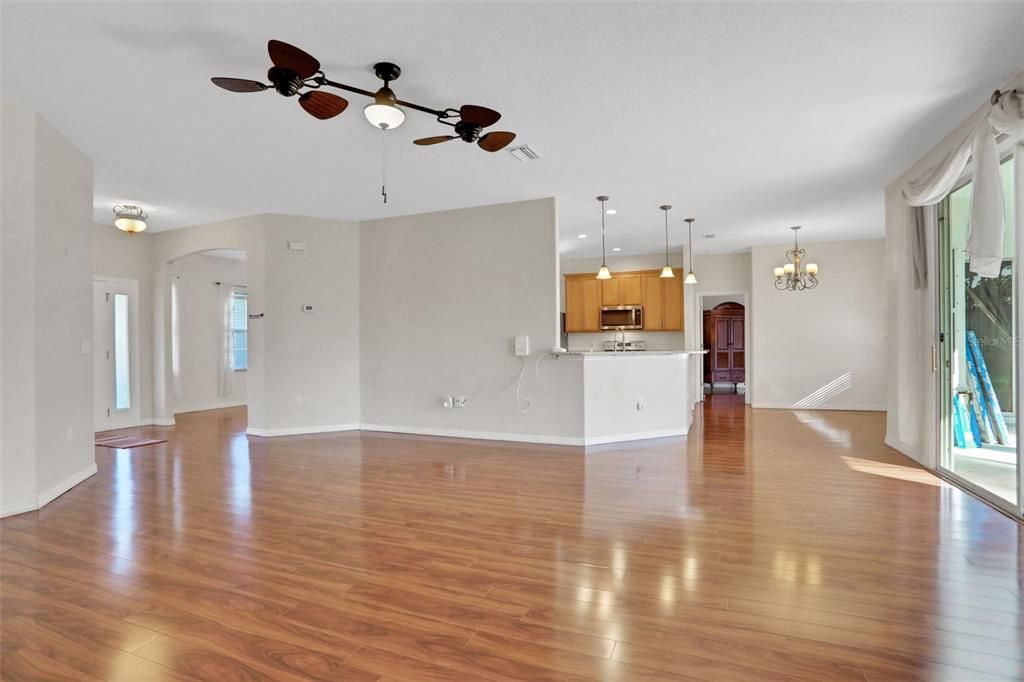 For Sale: $339,000 (4 beds, 2 baths, 2238 Square Feet)