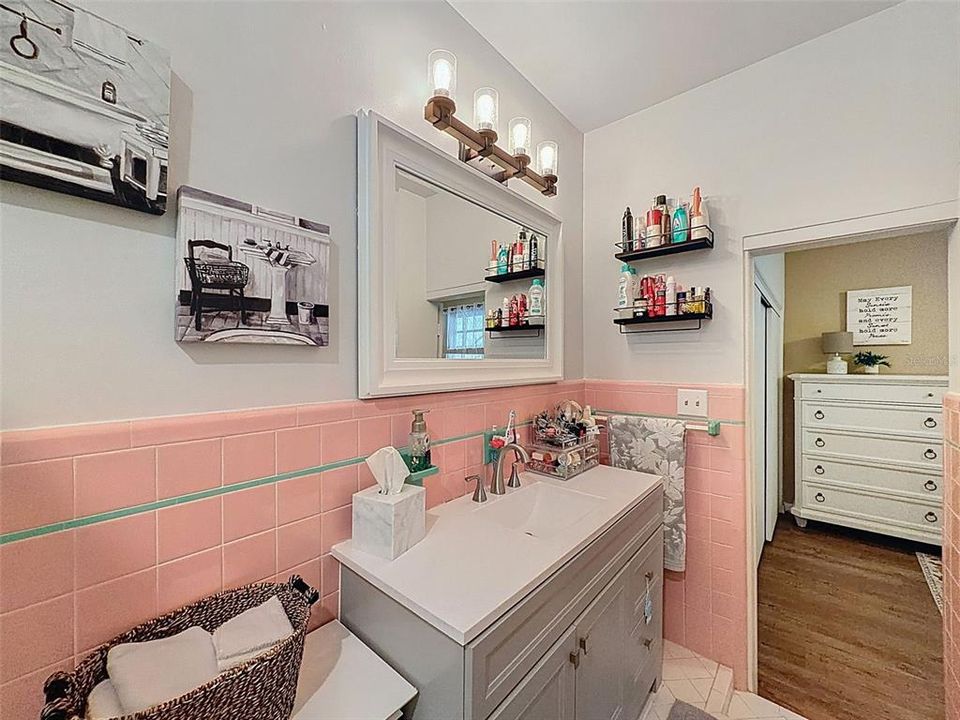 待售: $299,995 (3 贝兹, 2 浴室, 1323 平方英尺)