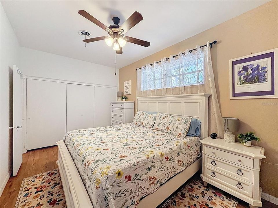 待售: $299,995 (3 贝兹, 2 浴室, 1323 平方英尺)