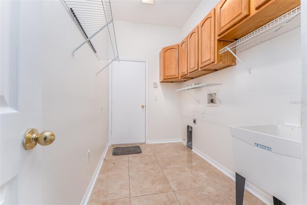 待售: $589,000 (5 贝兹, 4 浴室, 3237 平方英尺)