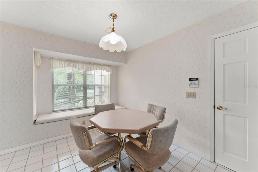 Active With Contract: $575,000 (2 beds, 2 baths, 2224 Square Feet)