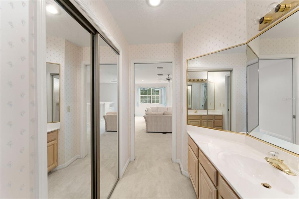 Active With Contract: $575,000 (2 beds, 2 baths, 2224 Square Feet)