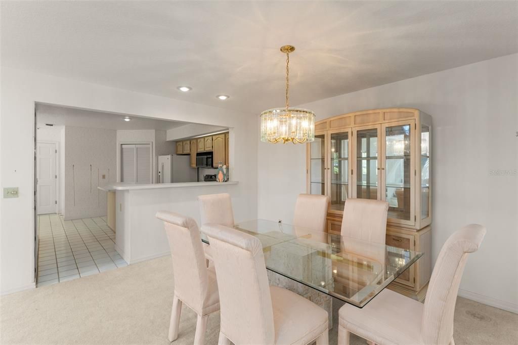 Active With Contract: $575,000 (2 beds, 2 baths, 2224 Square Feet)