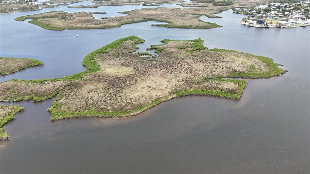 На продажу: $89,000 (19.22 acres)