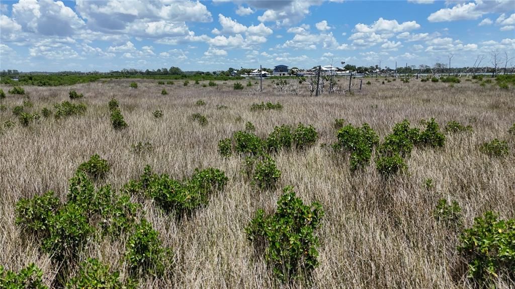 На продажу: $89,000 (19.22 acres)