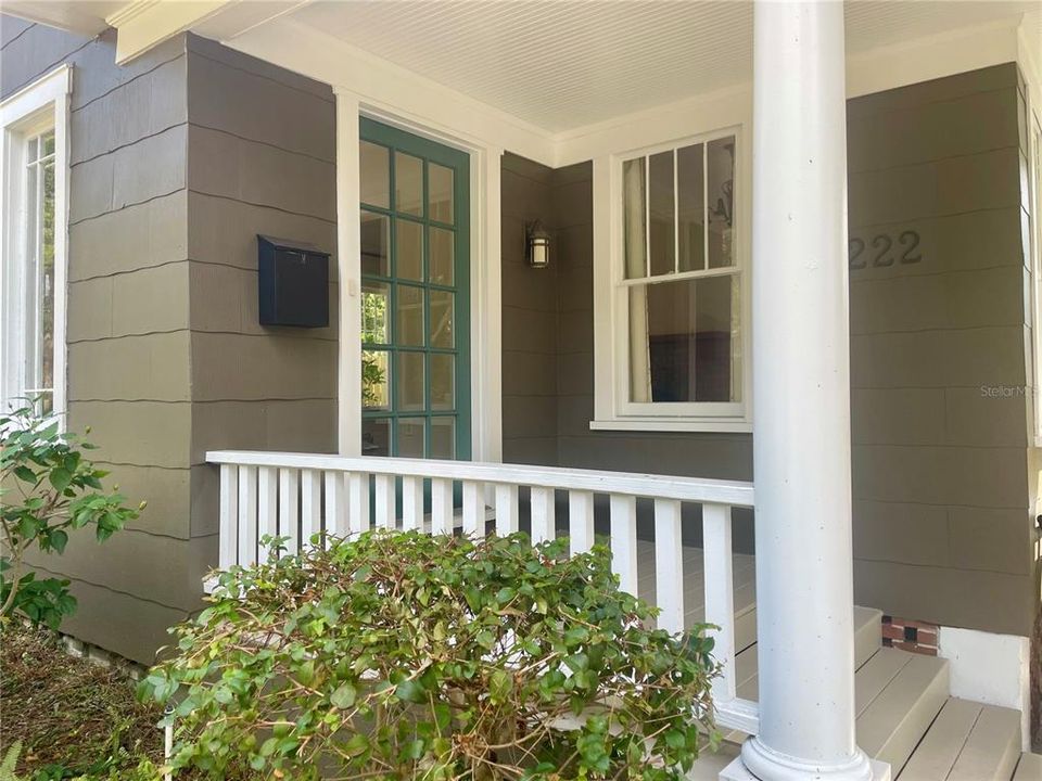 For Sale: $638,000 (3 beds, 2 baths, 1334 Square Feet)