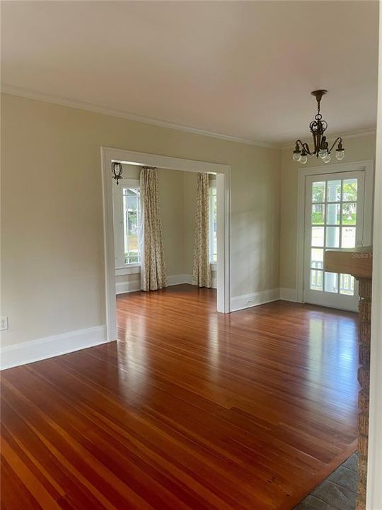 For Sale: $638,000 (3 beds, 2 baths, 1334 Square Feet)