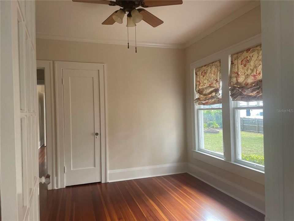 For Sale: $638,000 (3 beds, 2 baths, 1334 Square Feet)