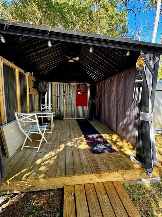 На продажу: $99,900 (0.05 acres)