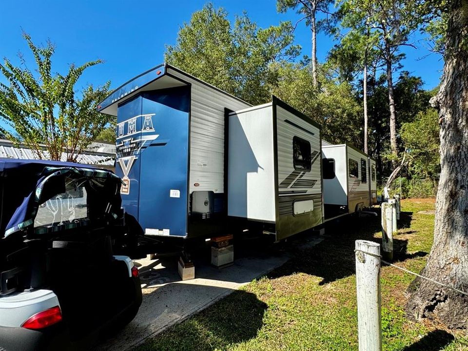 На продажу: $99,900 (0.05 acres)