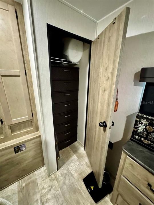 На продажу: $99,900 (0.05 acres)