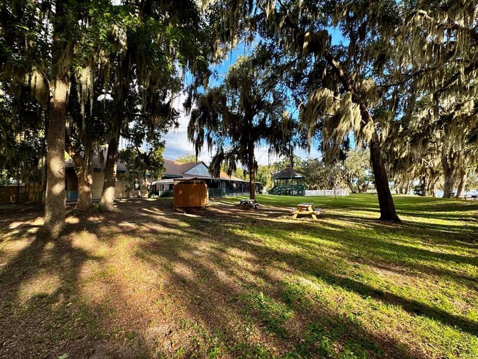 На продажу: $99,900 (0.05 acres)