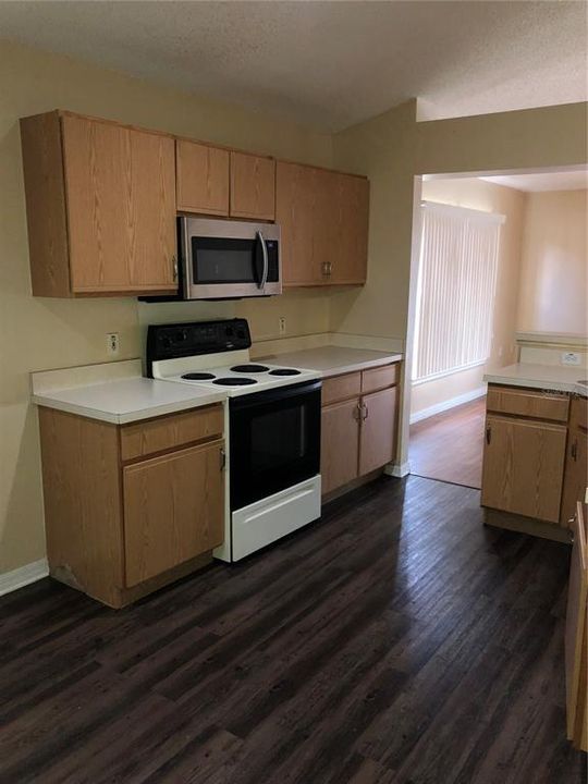 For Sale: $348,900 (4 beds, 2 baths, 1855 Square Feet)