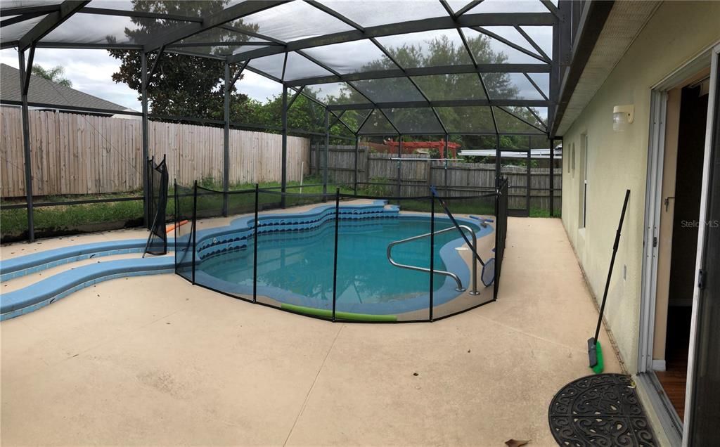 For Sale: $348,900 (4 beds, 2 baths, 1855 Square Feet)