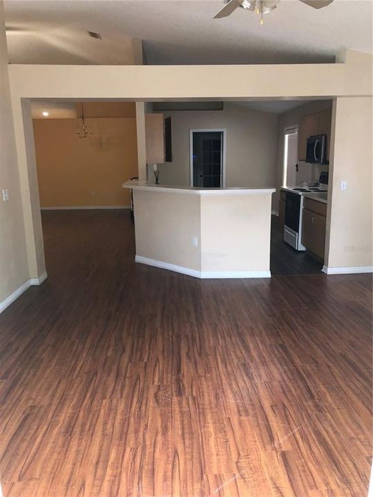 For Sale: $348,900 (4 beds, 2 baths, 1855 Square Feet)