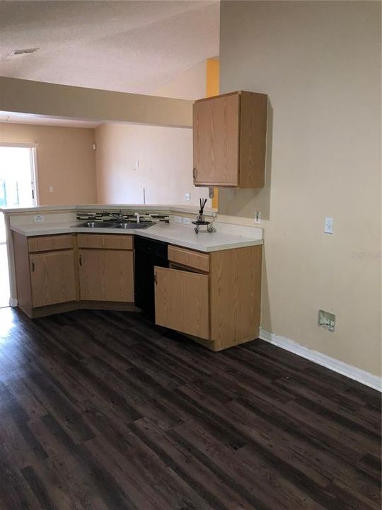 For Sale: $348,900 (4 beds, 2 baths, 1855 Square Feet)