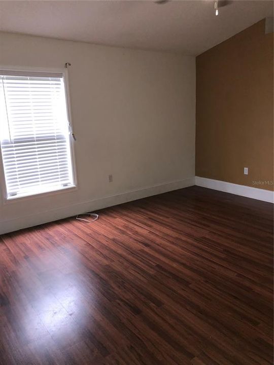 For Sale: $348,900 (4 beds, 2 baths, 1855 Square Feet)