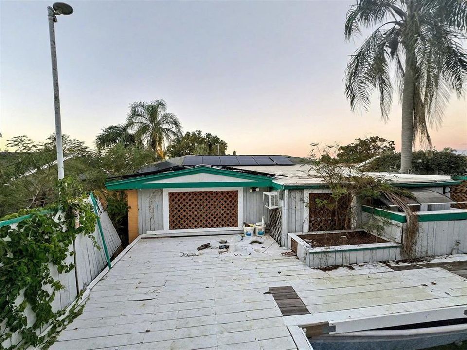 待售: $85,000 (2 贝兹, 1 浴室, 1040 平方英尺)