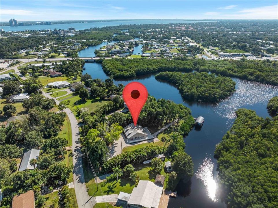 На продажу: $600,000 (4 спален, 2 ванн, 1727 Квадратных фут)