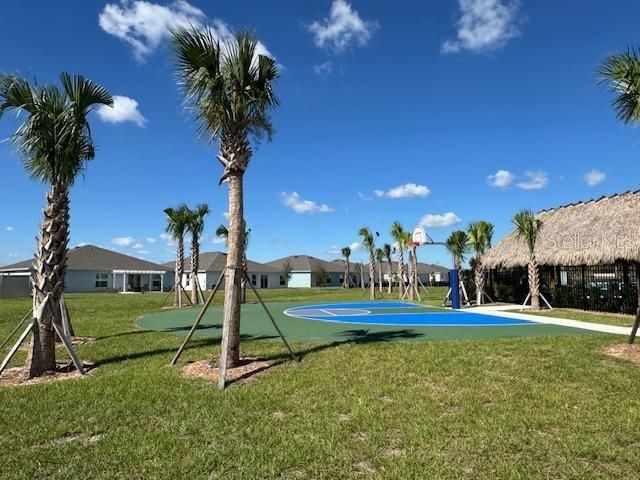 出租: $2,900 (5 贝兹, 2 浴室, 2326 平方英尺)