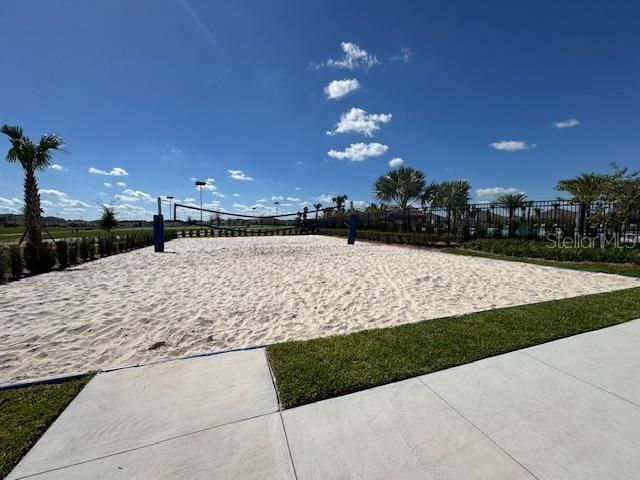 出租: $2,900 (5 贝兹, 2 浴室, 2326 平方英尺)