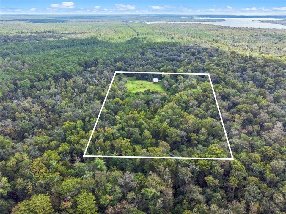 На продажу: $315,000 (14.25 acres)