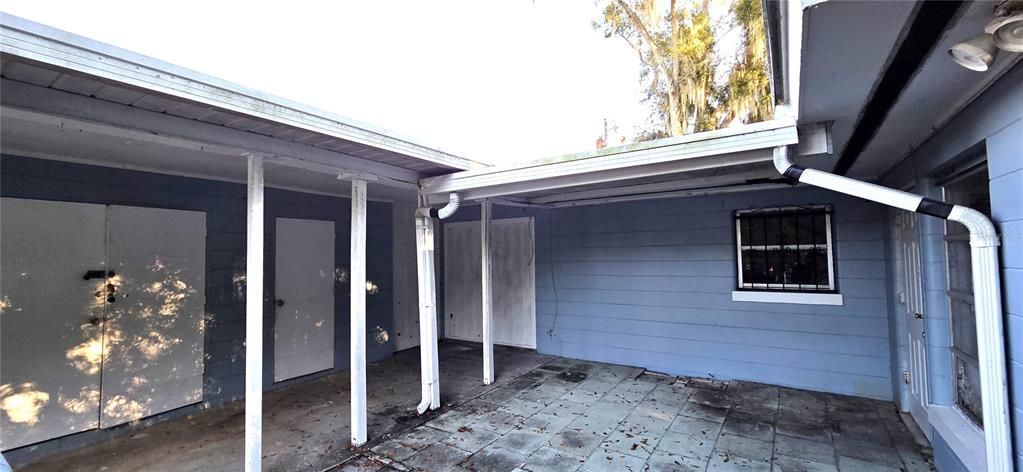 Под контрактом: $175,000 (3 спален, 3 ванн, 1892 Квадратных фут)