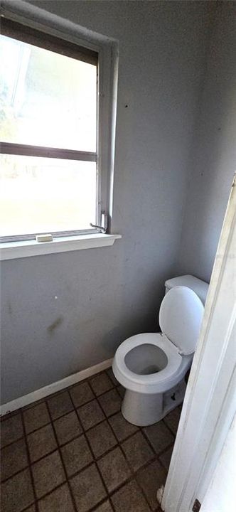 Под контрактом: $175,000 (3 спален, 3 ванн, 1892 Квадратных фут)