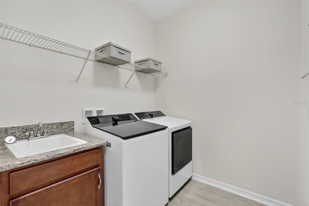 For Sale: $650,000 (3 beds, 2 baths, 2169 Square Feet)