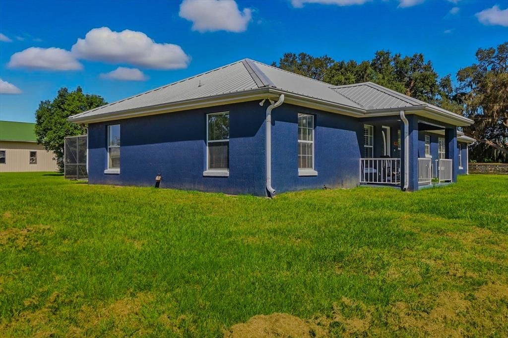 Active With Contract: $589,000 (3 beds, 2 baths, 1792 Square Feet)