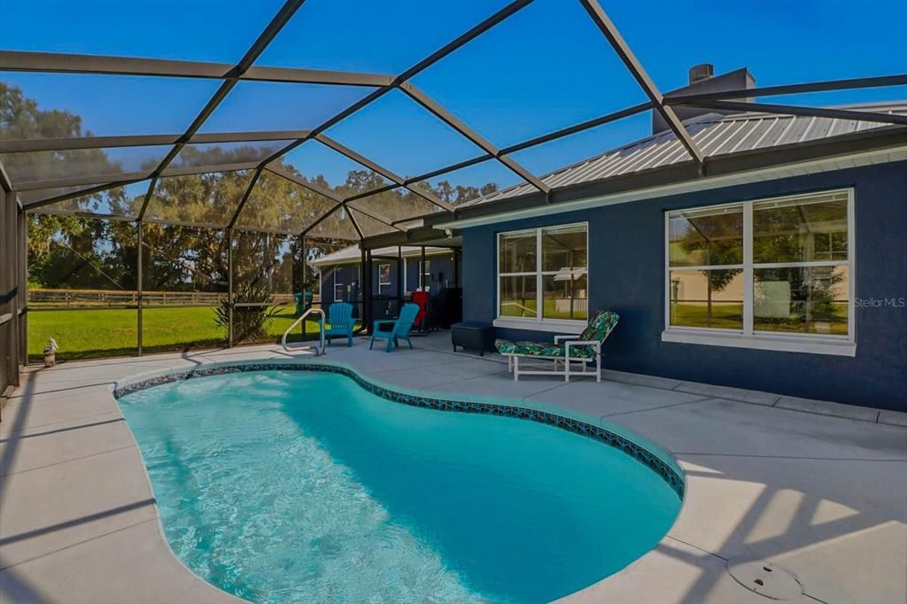 Active With Contract: $589,000 (3 beds, 2 baths, 1792 Square Feet)