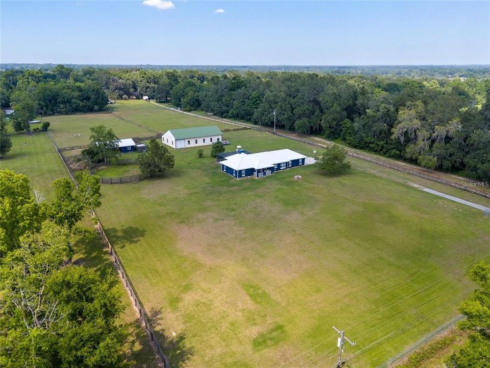 Active With Contract: $589,000 (3 beds, 2 baths, 1792 Square Feet)