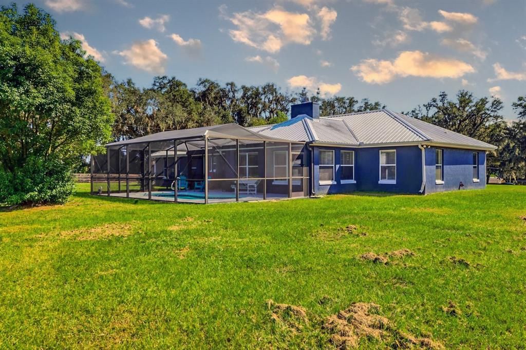 Active With Contract: $589,000 (3 beds, 2 baths, 1792 Square Feet)