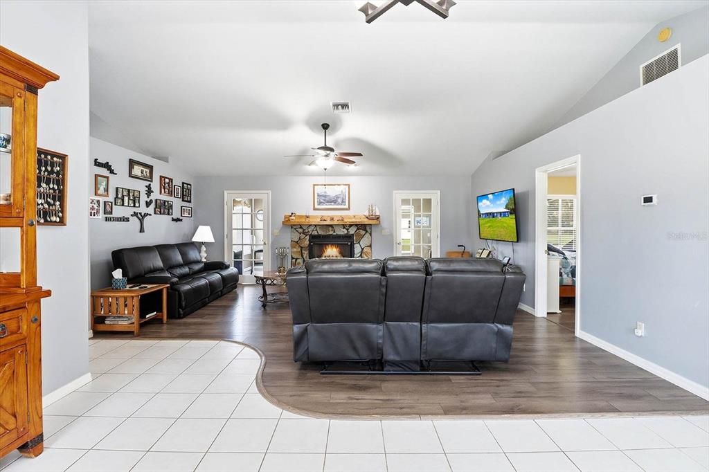 Active With Contract: $589,000 (3 beds, 2 baths, 1792 Square Feet)